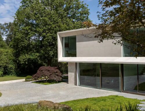 Sevenoaks House: sustainable architecture fused with the natural environment